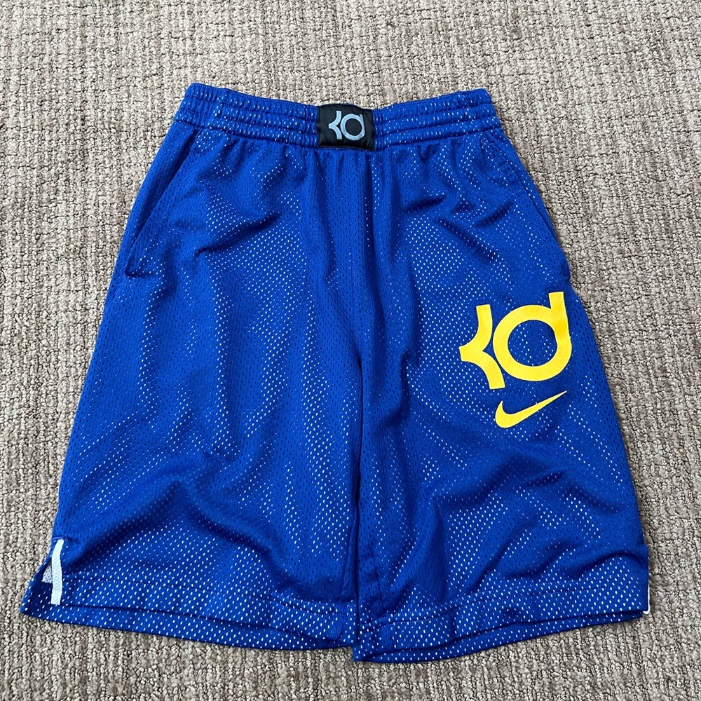 Boys Nike Dri Fit Shorts Sz.L